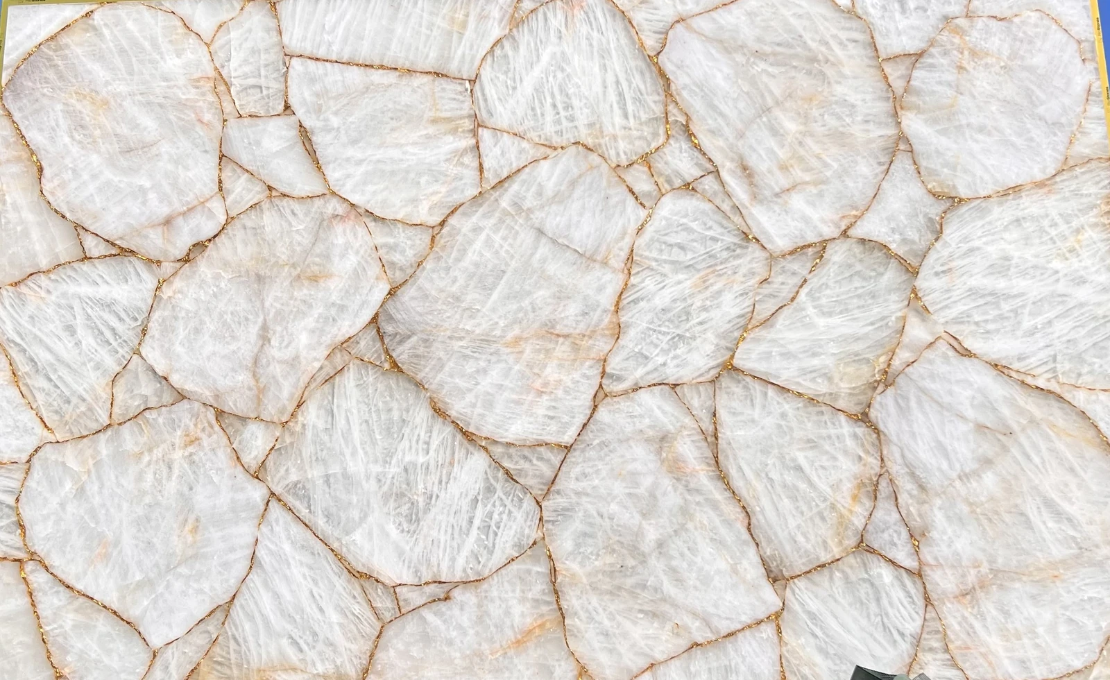 SEMI-PRECIOUS CRYSTAL DIAMOND GOLD 2CM POLISHED — supplier catalog image