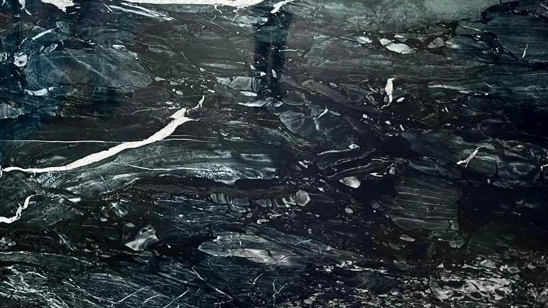 Catalog image for BLUE ANDES POLISHED QUARTZITE 2CM