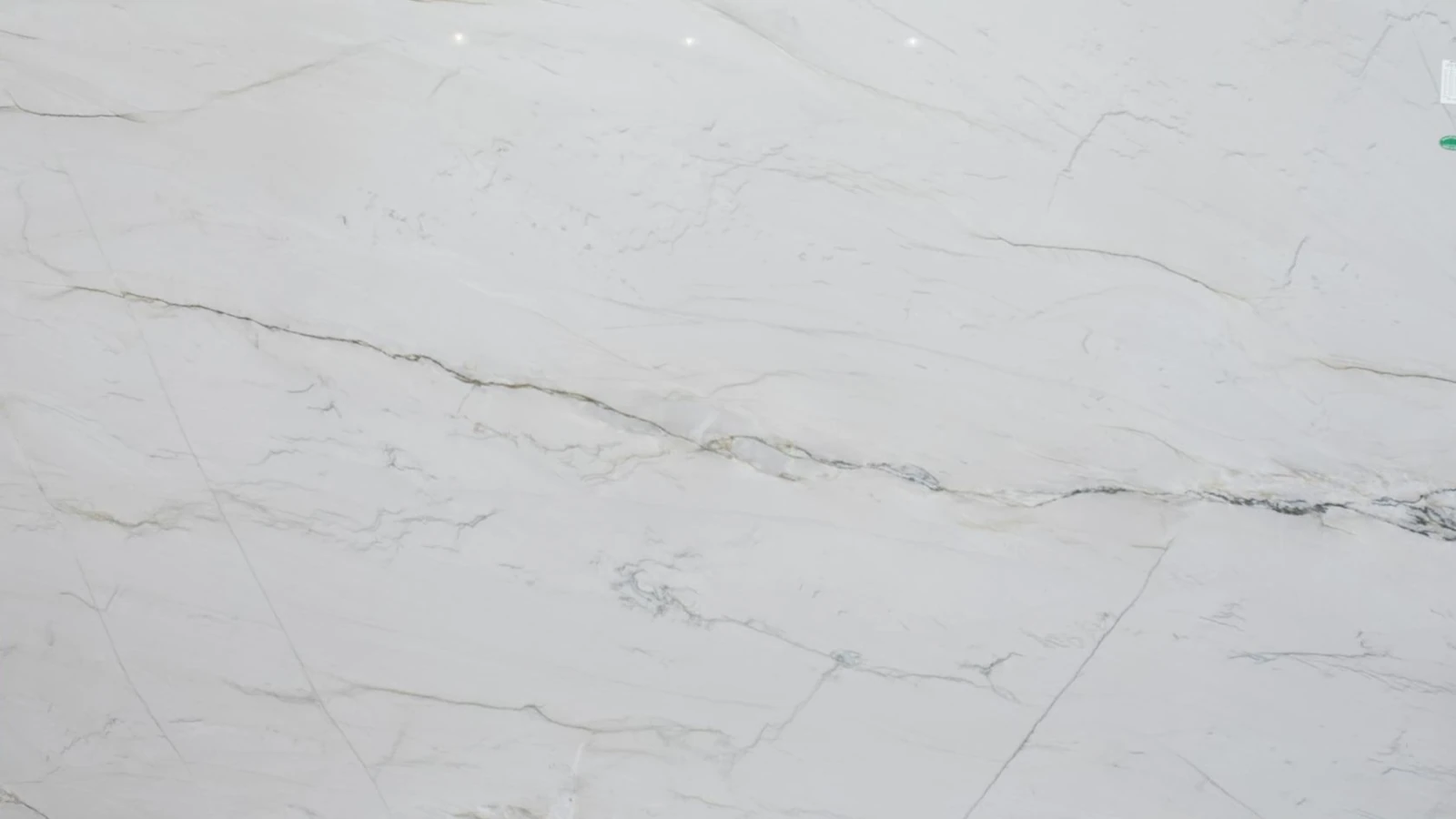 Catalog image for BIANCO SUPERIOR LEATHER QUARTZITE 2CM