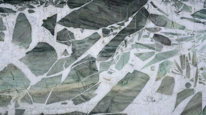 Catalog image for NATURA POLISHED QUARTZITE 2CM