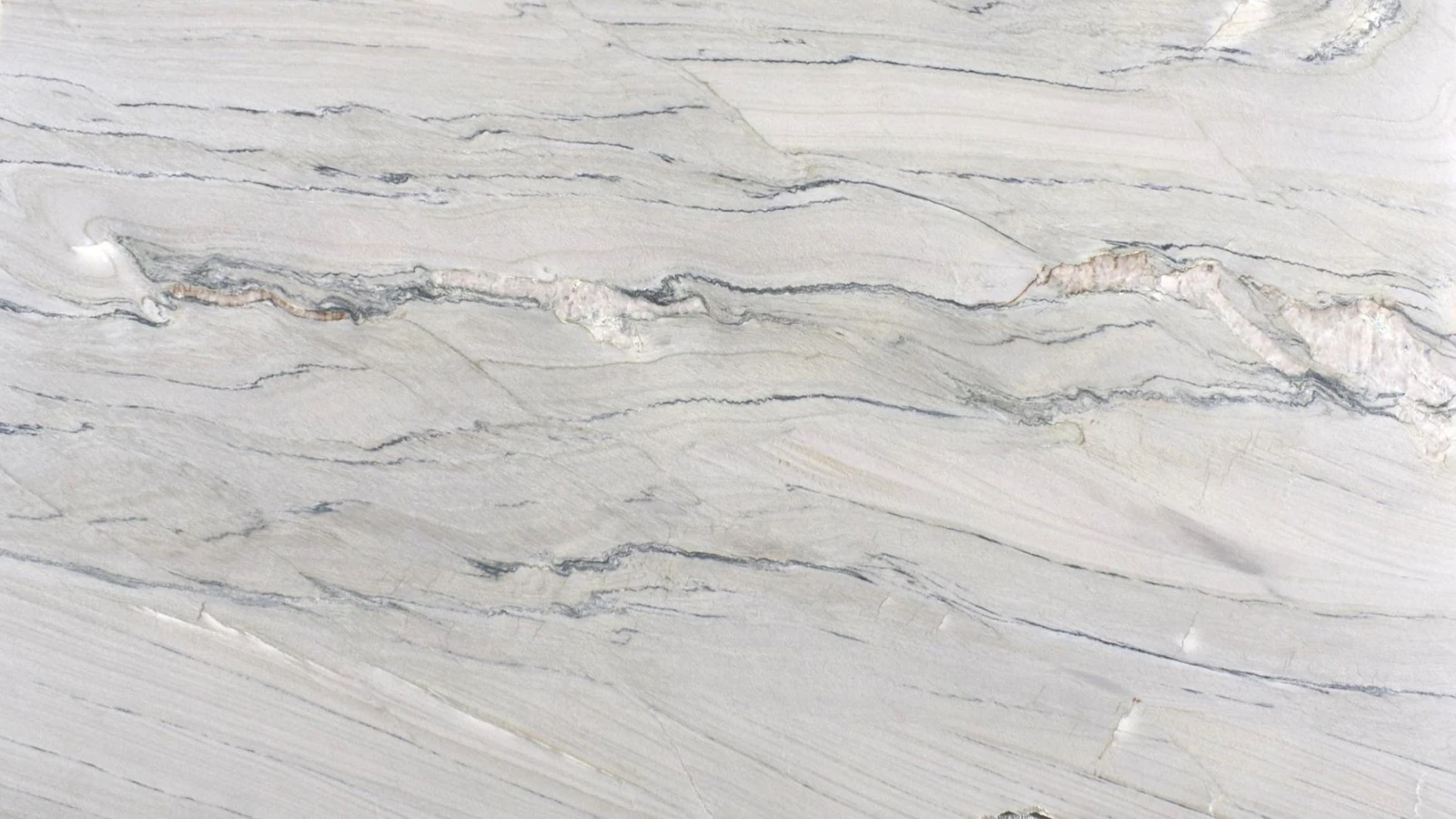 Catalog image for MACAUBAS FANTASY LEATHER QUARTZITE 2CM