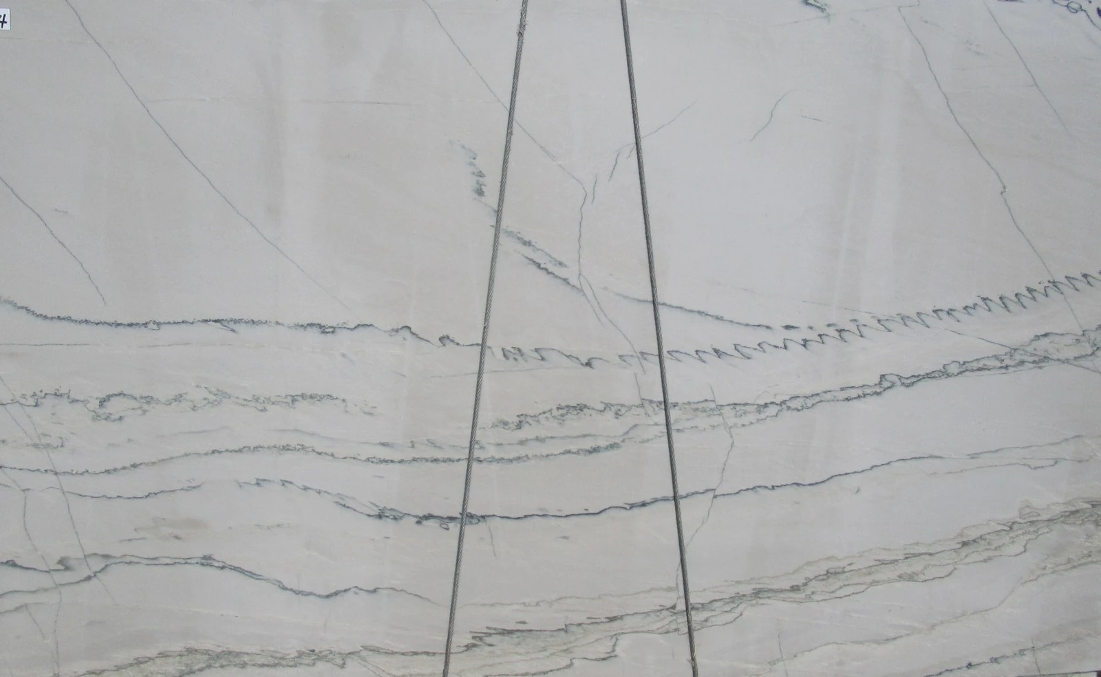 CALACATA QUARTZ (QUARTZITE) 2CM POLISHED — supplier catalog image
