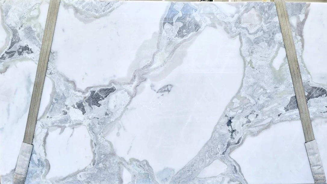 Catalog image for OYSTER BLUE POLISHED MARBLE 2CM JUMBO