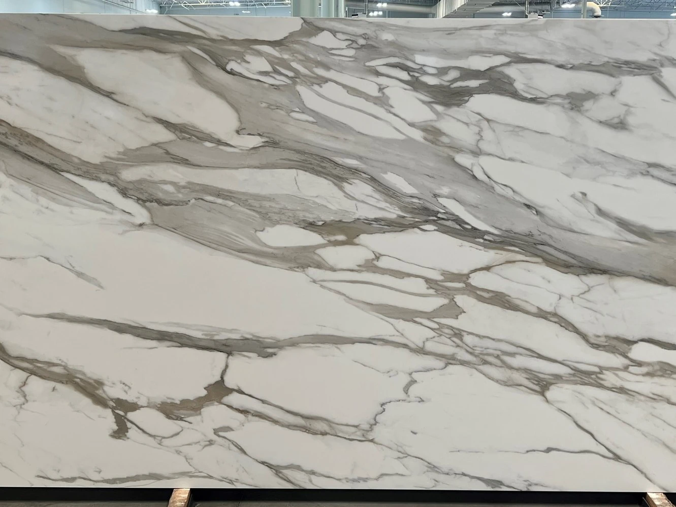 Catalog image for CALACATTA GOLD NATURAL PORCELAIN SLAB 12MM A 128X64