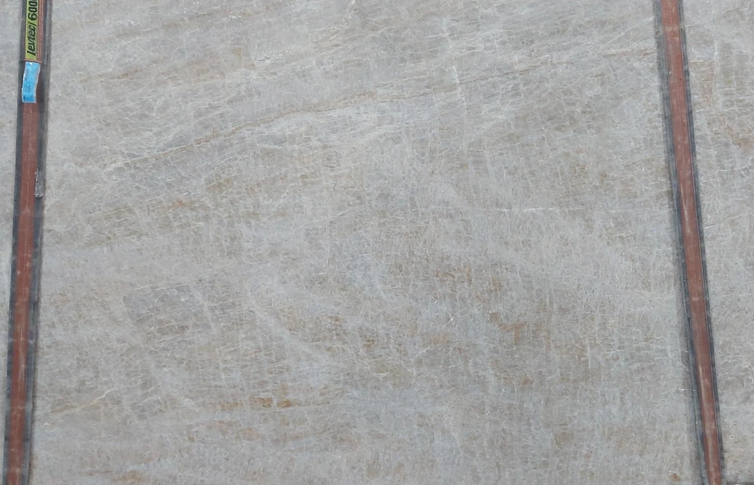 Catalog image for TAJ GANJ POLISHED QUARTZITE 2CM