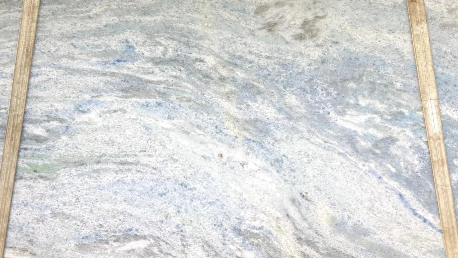 Catalog image for CRISTALITA BLUE LEATHER MARBLE 2CM