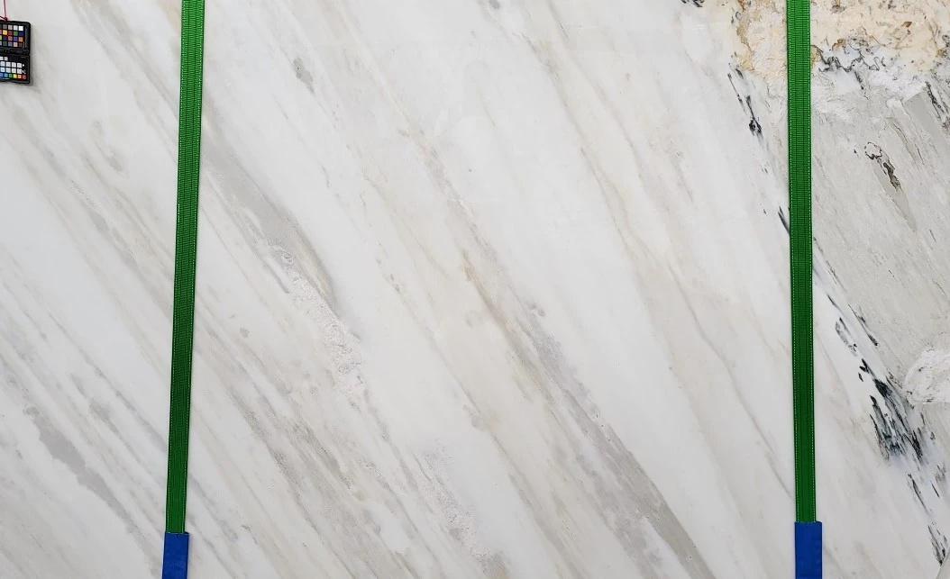 CALACATA LUCCICOSO 2CM POLISHED — supplier catalog image