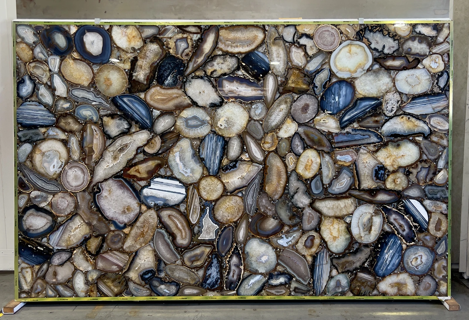 SEMI-PRECIOUS BIG NATURAL AGATE 2CM POLISHED — supplier catalog image