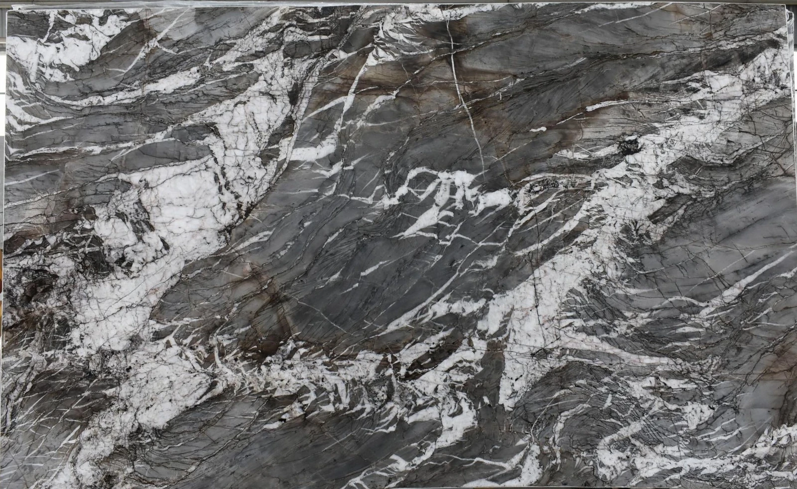 VITTARA CRYSTAL 2CM POLISHED — supplier catalog image