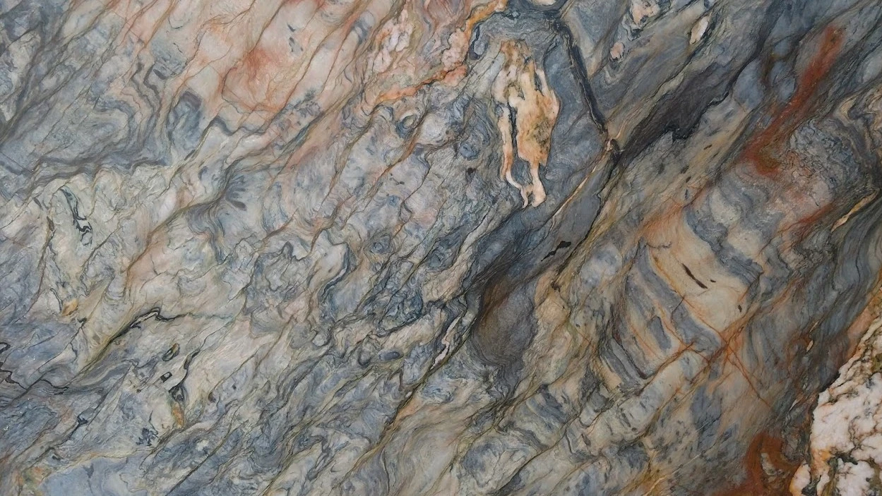 Catalog image for FUSION WOW ORIGINAL DARK POLISHED QUARTZITE 2CM