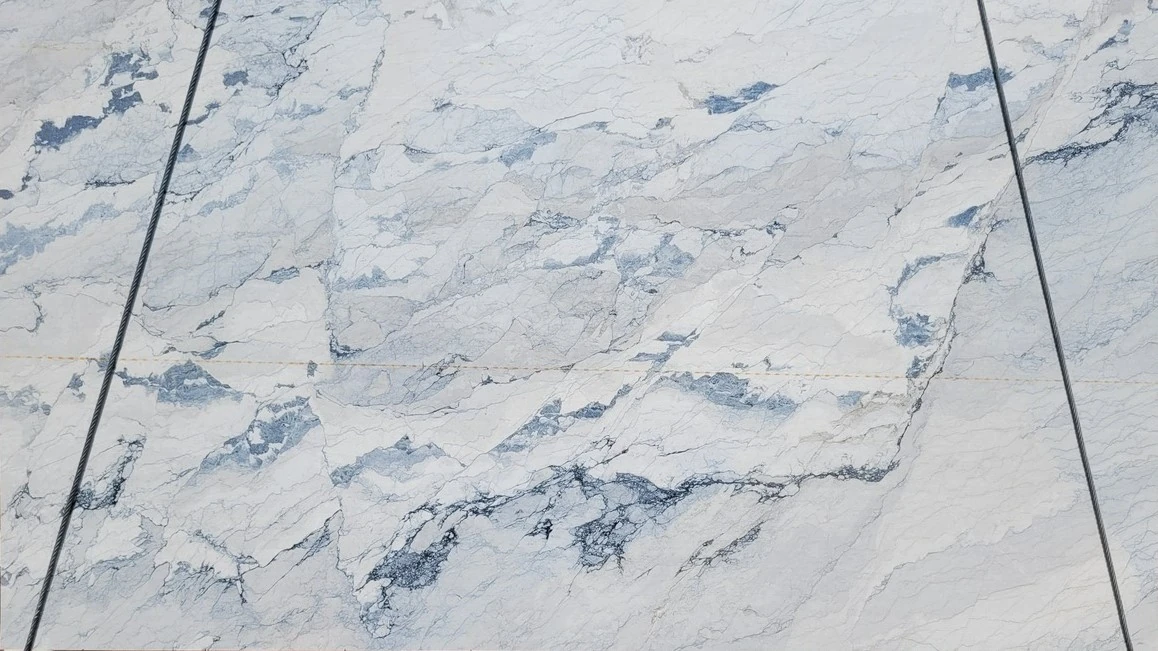 Catalog image for WHITE CAMOUFLAGE POLISHED MARBLE 2CM
