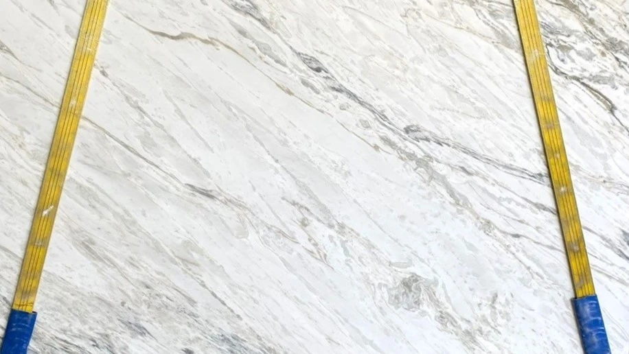 Catalog image for WHITE CANYON HONED MARBLE 2CM