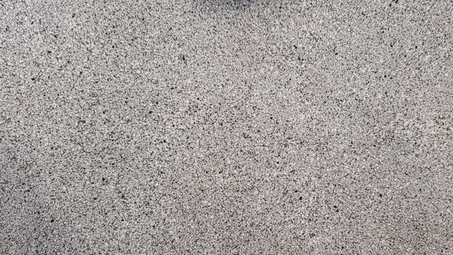 Catalog image for PEARL GRAY POLISHED ME QUARTZ 2CM JUMBO 126X63