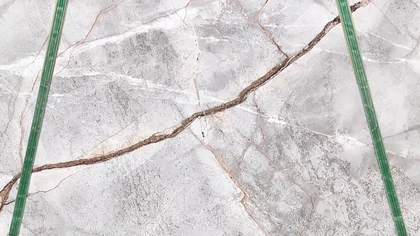 Catalog image for SILVER RED ROOTS HONED MARBLE 2CM