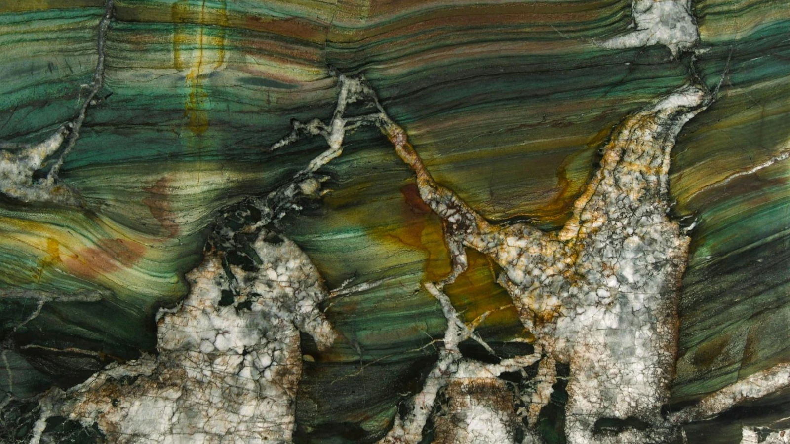 Catalog image for FIJI POLISHED QUARTZITE 2CM
