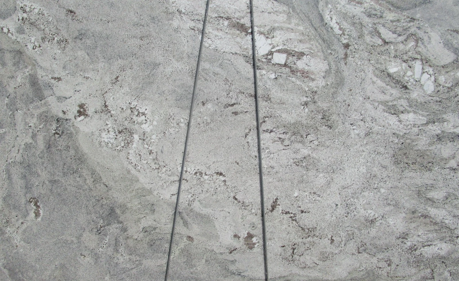 TAUPE WHITE 2CM POLISHED — supplier catalog image