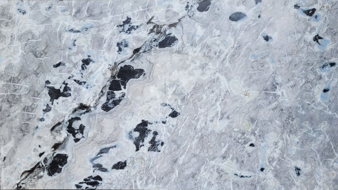 Catalog image for ARCTIC OCEAN LEATHER QUARTZITE 2CM