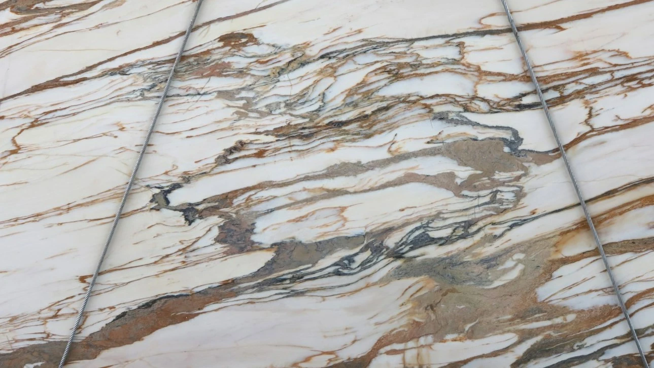 Catalog image for CALACATTA VINTAGE EXTRA POLISHED MARBLE 2CM