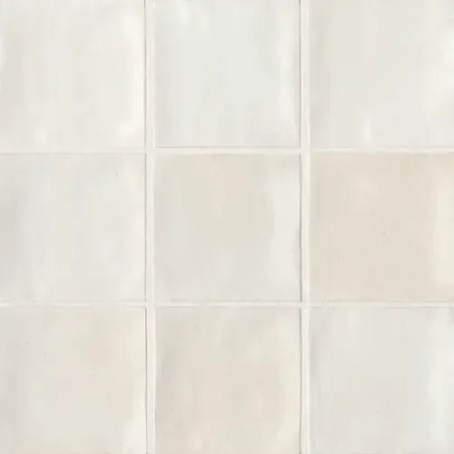 White 4" x 4" square — glossy product sample