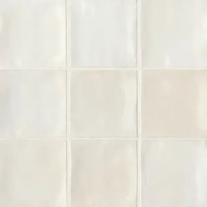 White 4" x 4" square — glossy product sample