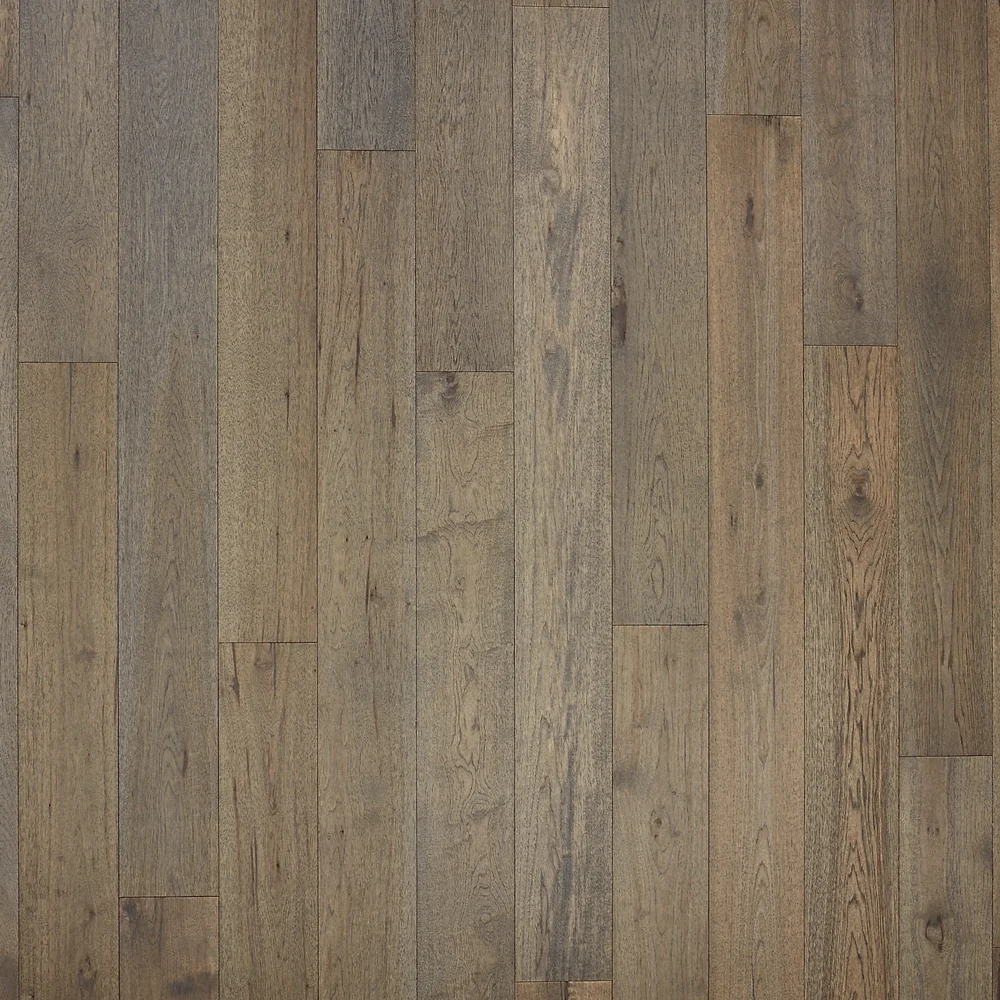 Elkhound Hickory · Cascade Hills engineered wood product sample